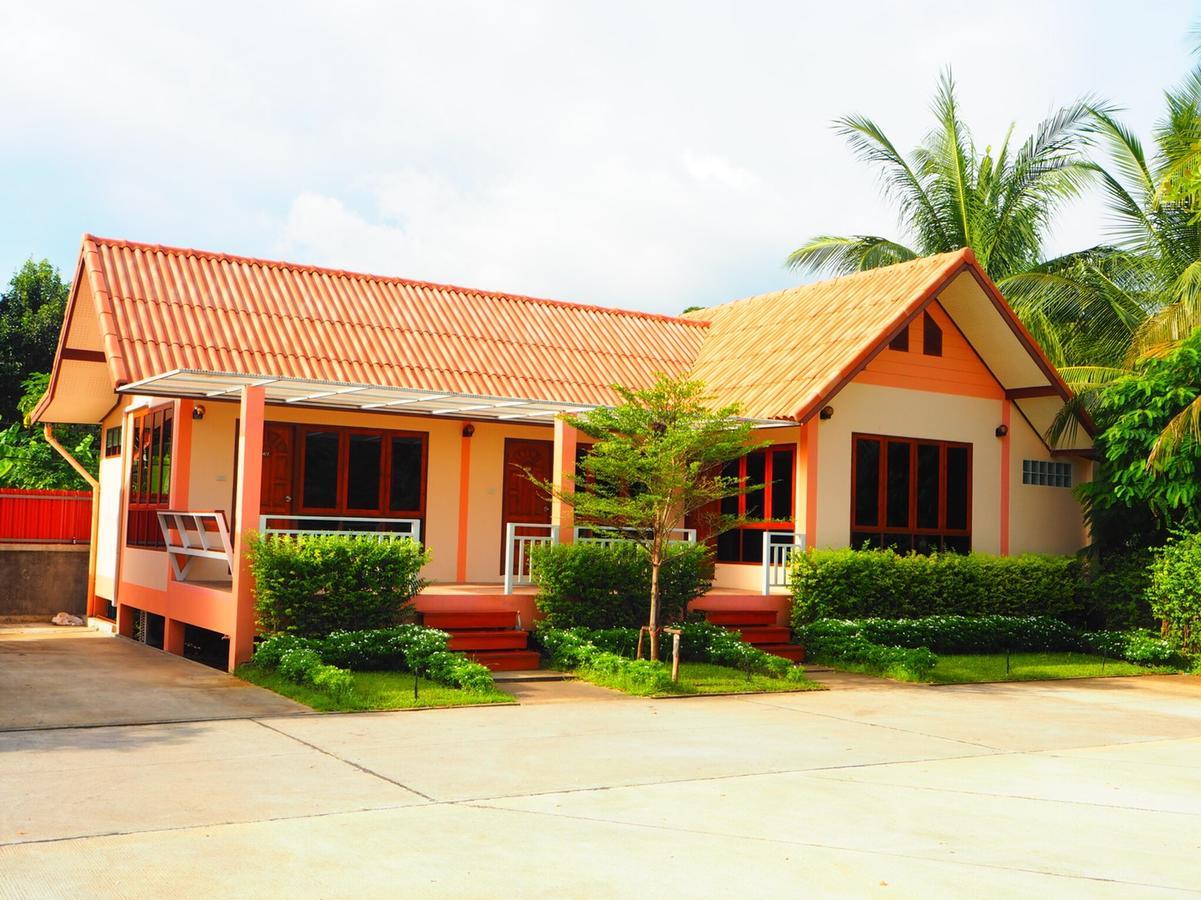 Bansuansiriwat Hotel Ban Tak Exterior photo